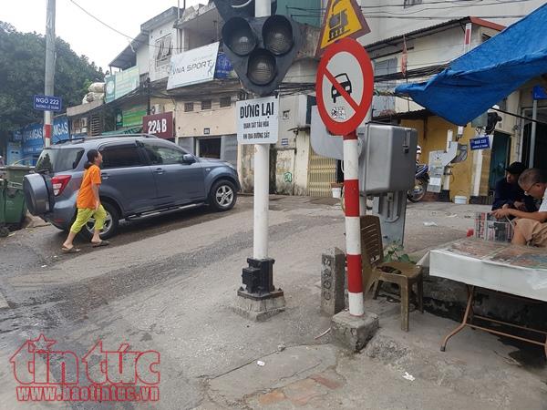 Đùa giỡn tính mạng trước mũi tàu hỏa